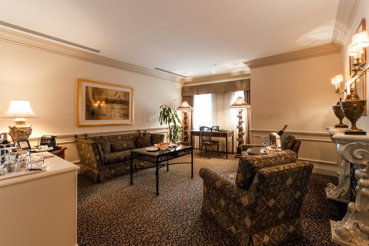 Hotel Le St. James Montreal Exterior foto